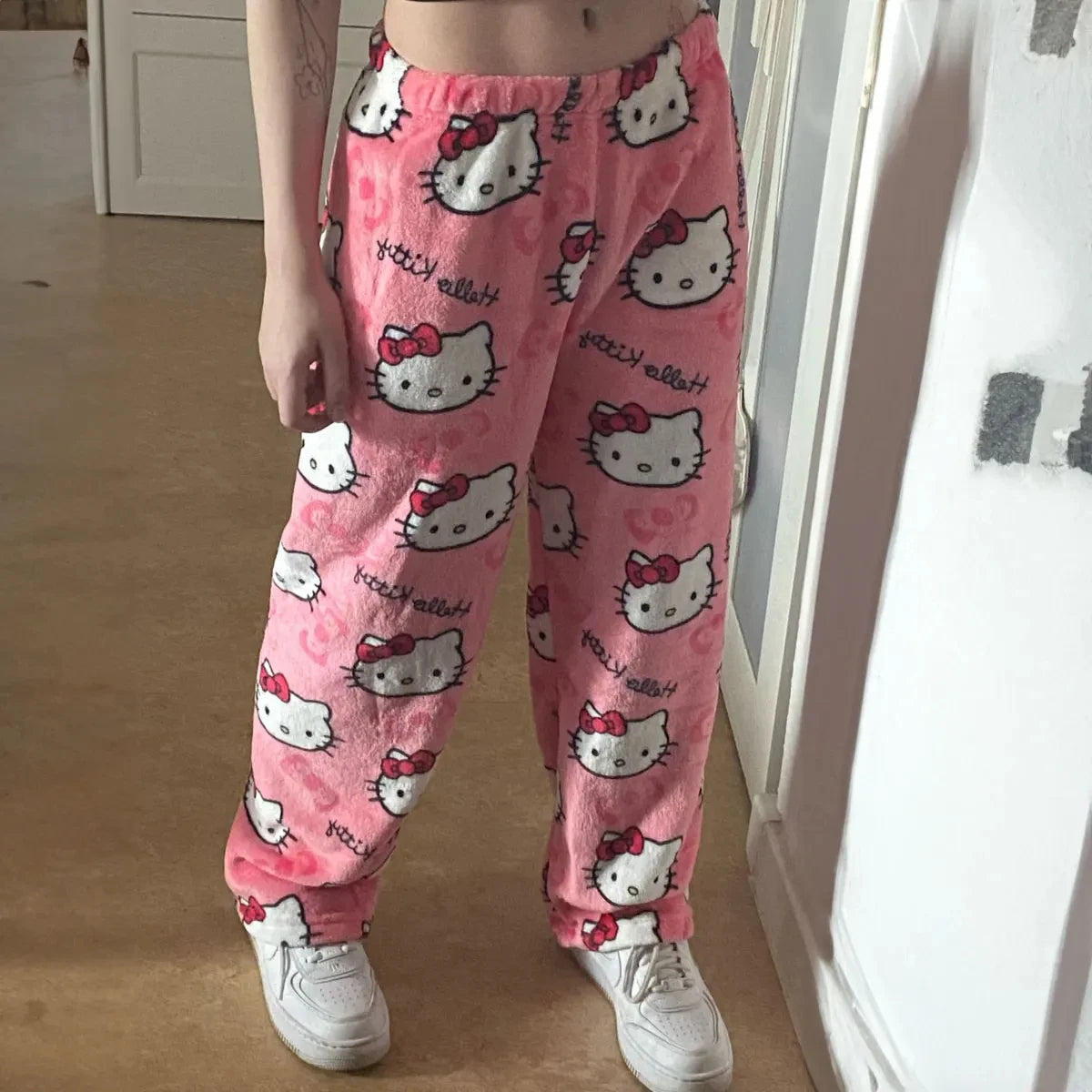 Pantalon de Pyjama Hello Kitty – Confort & Mignonnerie Assurée